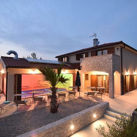 Villa Muskatel -With Heated Pool Brzac Exterior photo