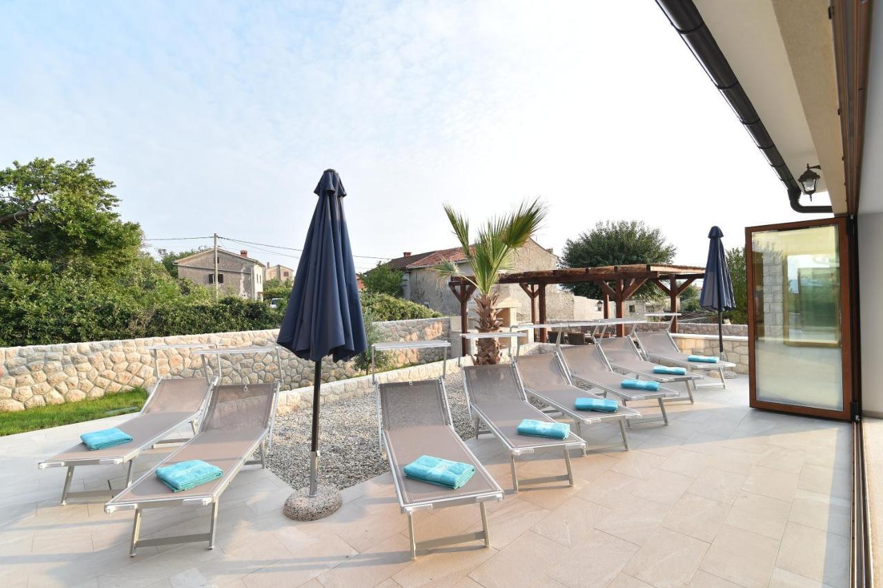 Villa Muskatel -With Heated Pool Brzac Exterior photo