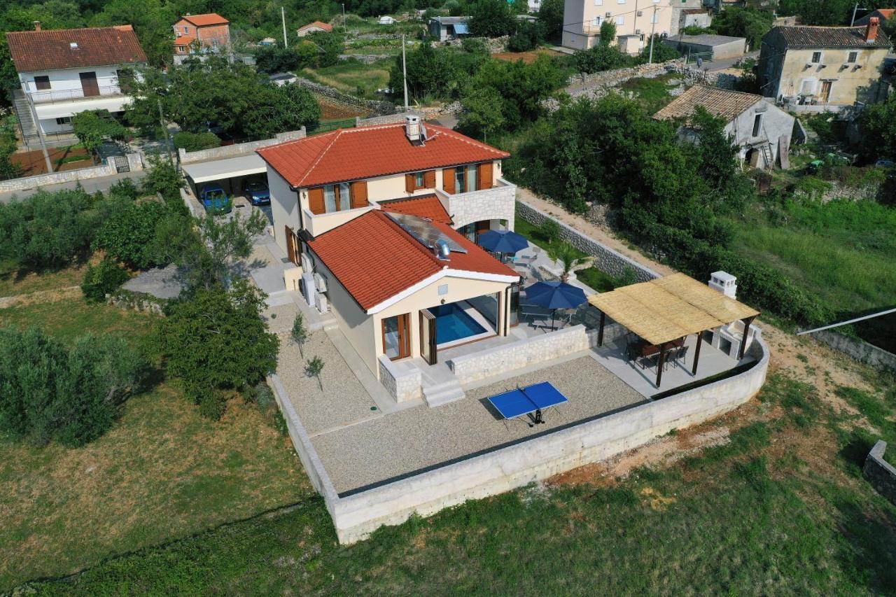 Villa Muskatel -With Heated Pool Brzac Exterior photo