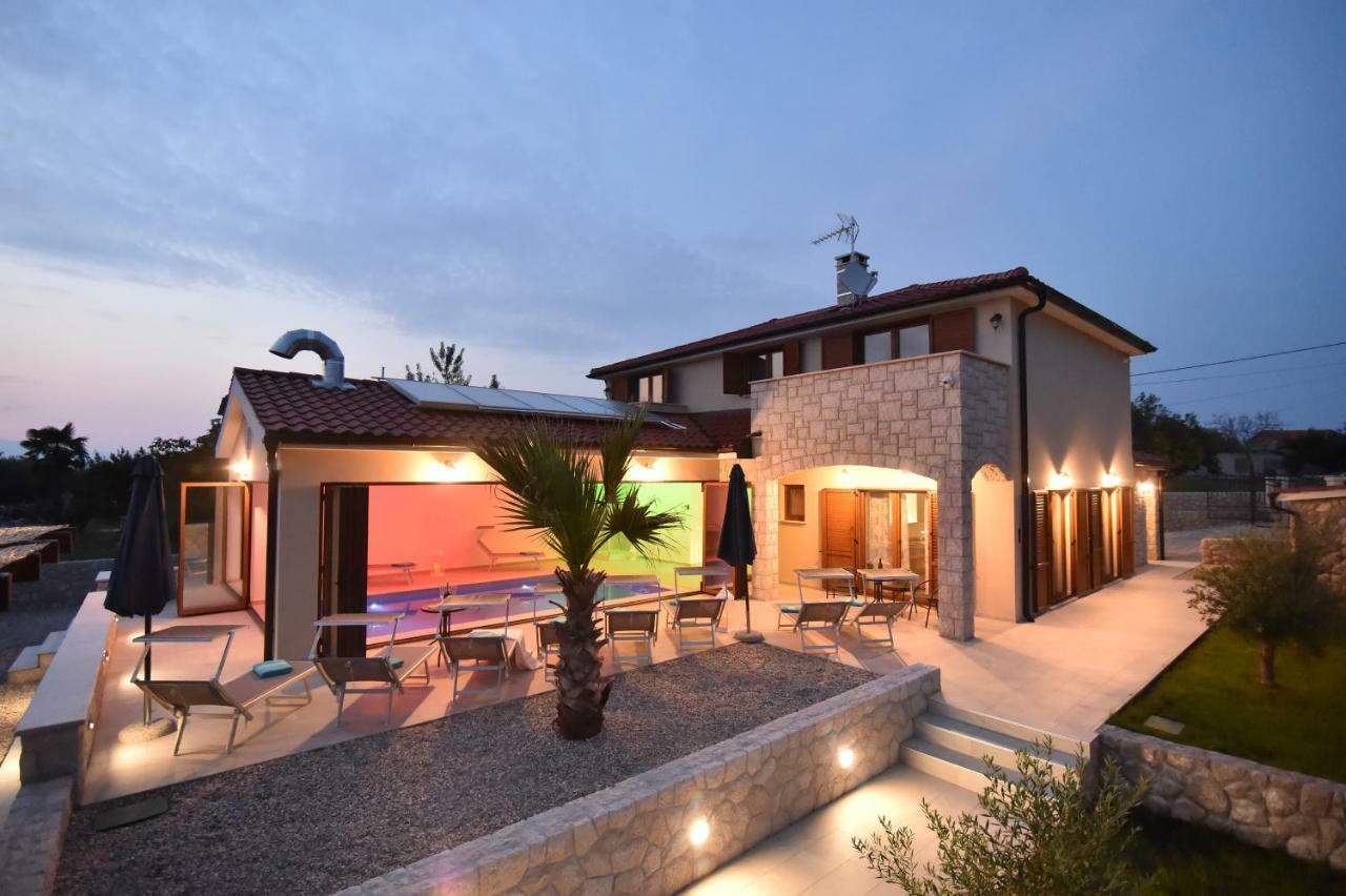 Villa Muskatel -With Heated Pool Brzac Exterior photo